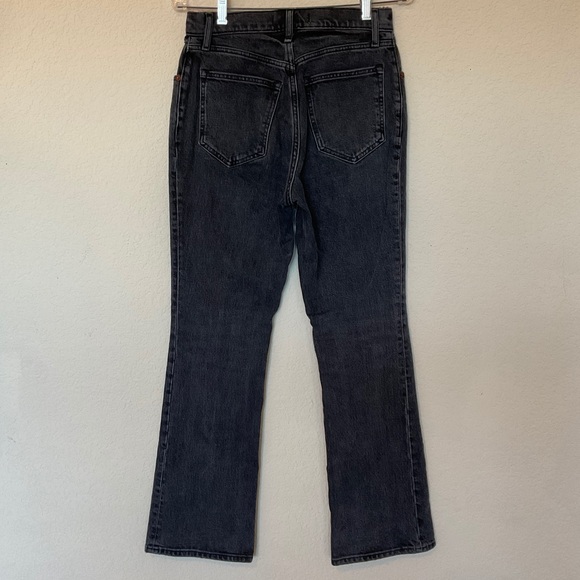 Abercrombie & Fitch NWOT The ‘70s Vintage Flare Ultra High Rise Black 27/4 Short - Picture 7 of 16